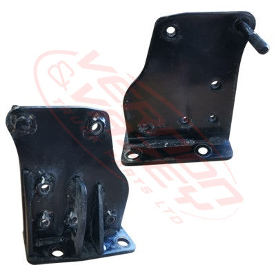 3191090-88 - FRONT BUMPER IRON - R/H - W/CAB - SINGLE STUD - 2010- - HINO RANGER PRO 500 FC/FD/FG/FM 2002-