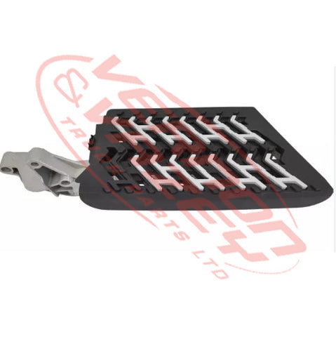 9014104-11 - STEP LOWER - WITH TREAD - L/H TO SUIT VOLVO FM 2020-