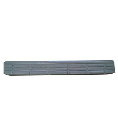 1688590-30 - FRONT BUMPER STEP - CENTRE PROTECTOR - NISSAN QUON 2006-