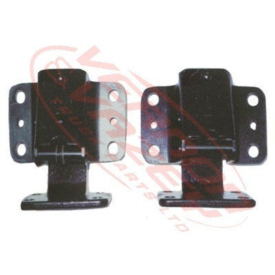 3081010-91 - DOOR HINGE - UPPER - L=R - ISUZU GIGA CVR/CXZ/CXM/EXR 1997-